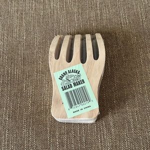 Grand Alaska Salad Maker